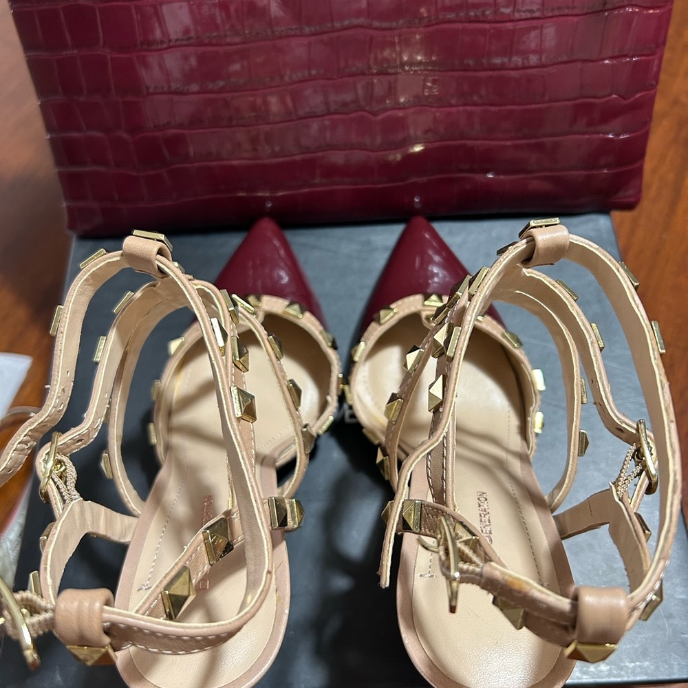BCBGeneration Heels S-7 and Clutch - Picture 7 of 13